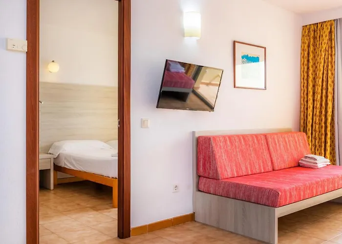 Apto Con Terraza 204 Кала-Мільор